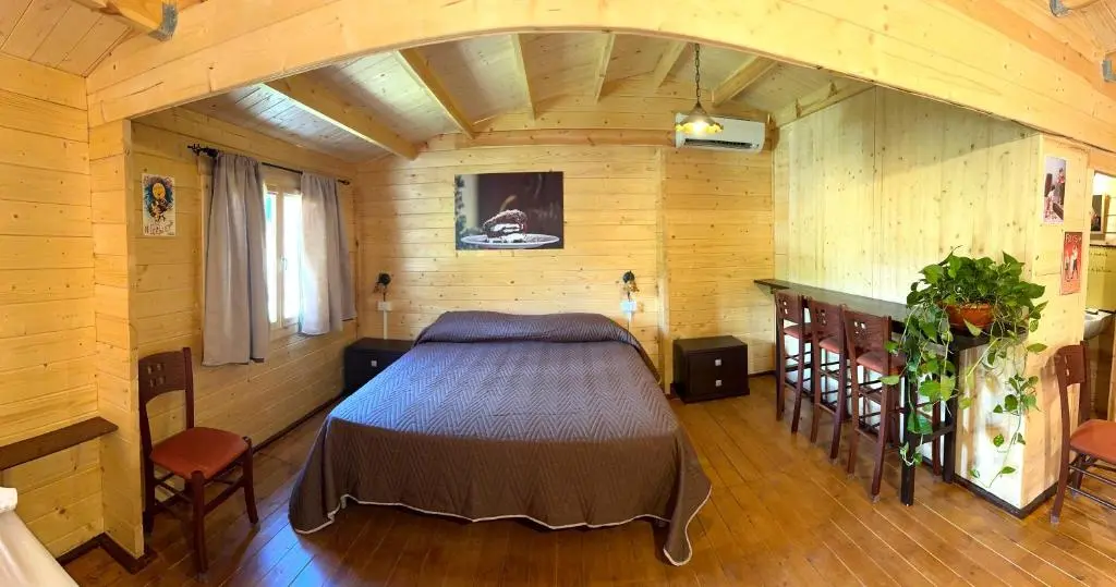 Interno in legno di una casetta Choco B&B a Telese Terme