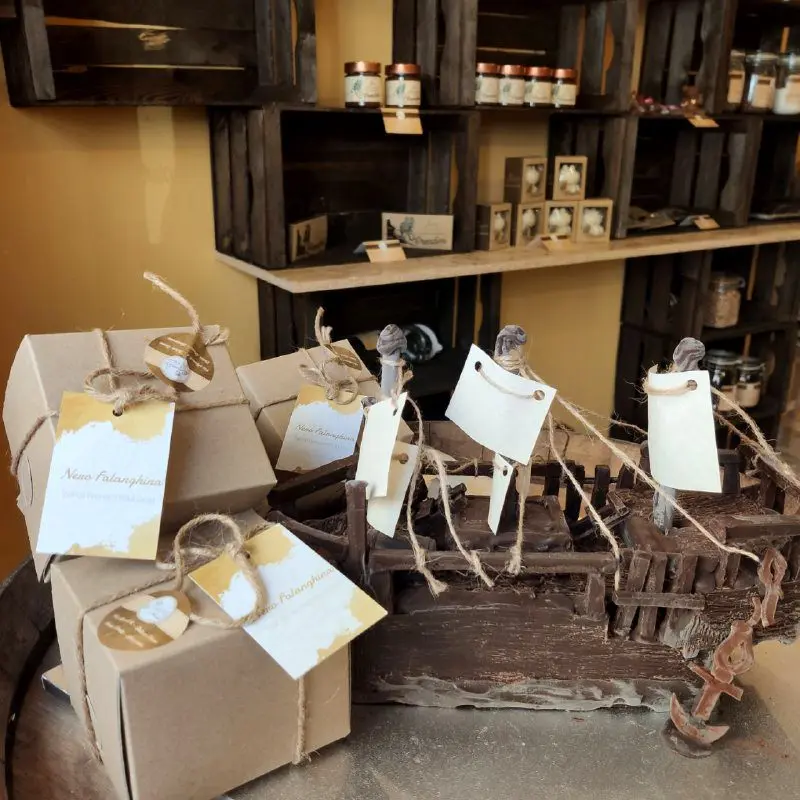 Storica confezione della collezione Nero Falanghina di Amnesia
